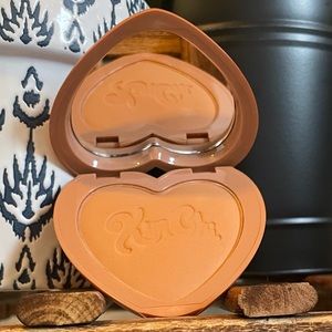 🌸4/$40 Kim Chi Chic Thailor Bronzer in TBR 01 I Went To Malibu. New.